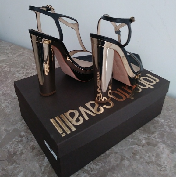 Roberto Cavalli shoes. Size 6 - Picture 5 of 5
